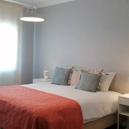 Bricks & Apartment Peniche
